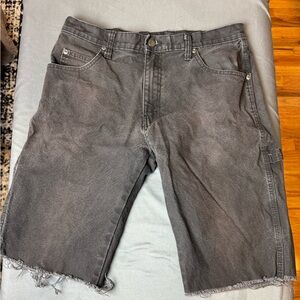 Men’s Faded Black Denim Cargo Dickies Shorts Size 32